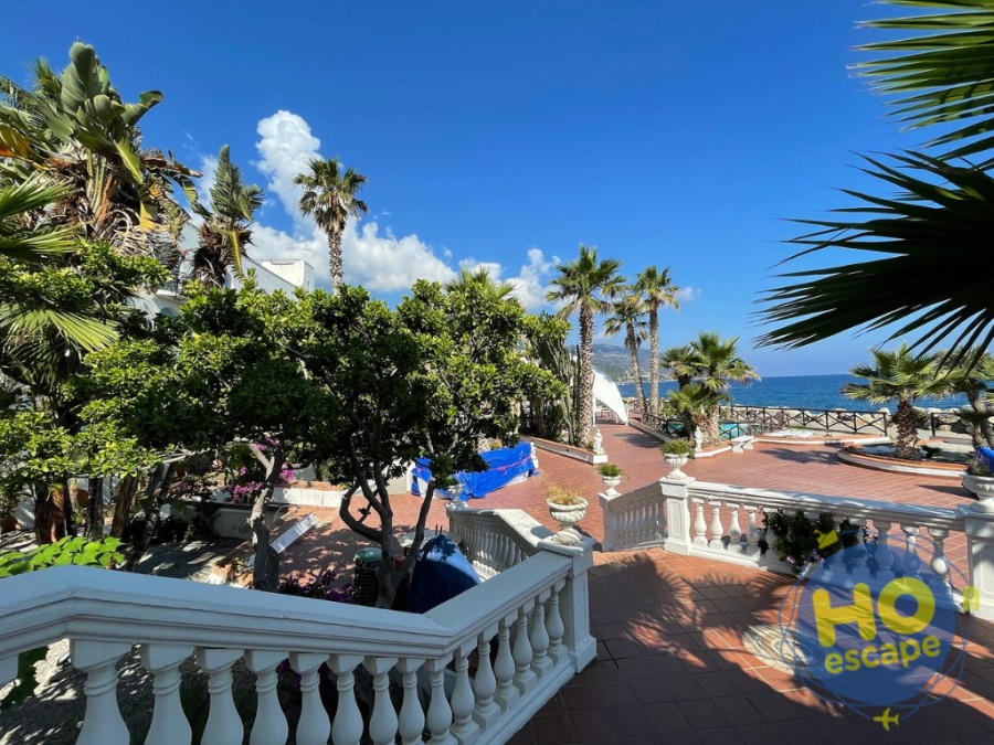 Hotel La Playa
