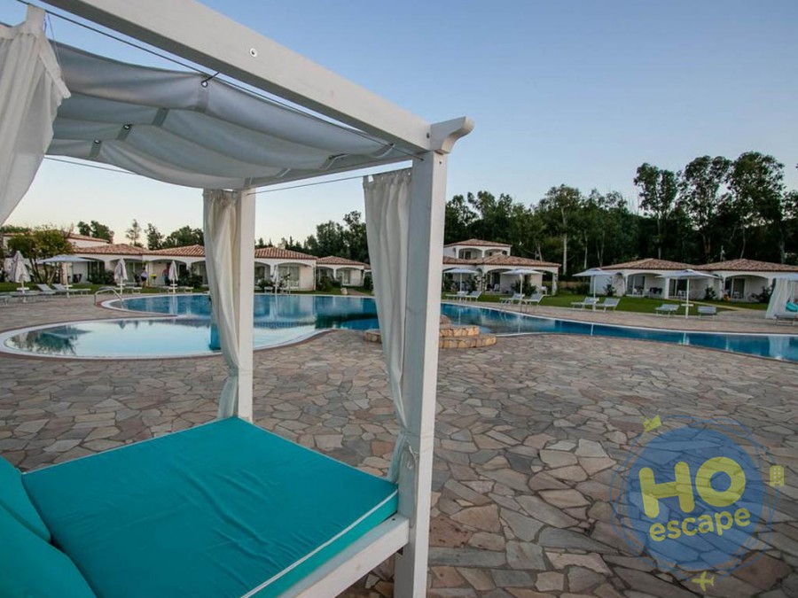 Limone Beach Resort Solarium Piscina