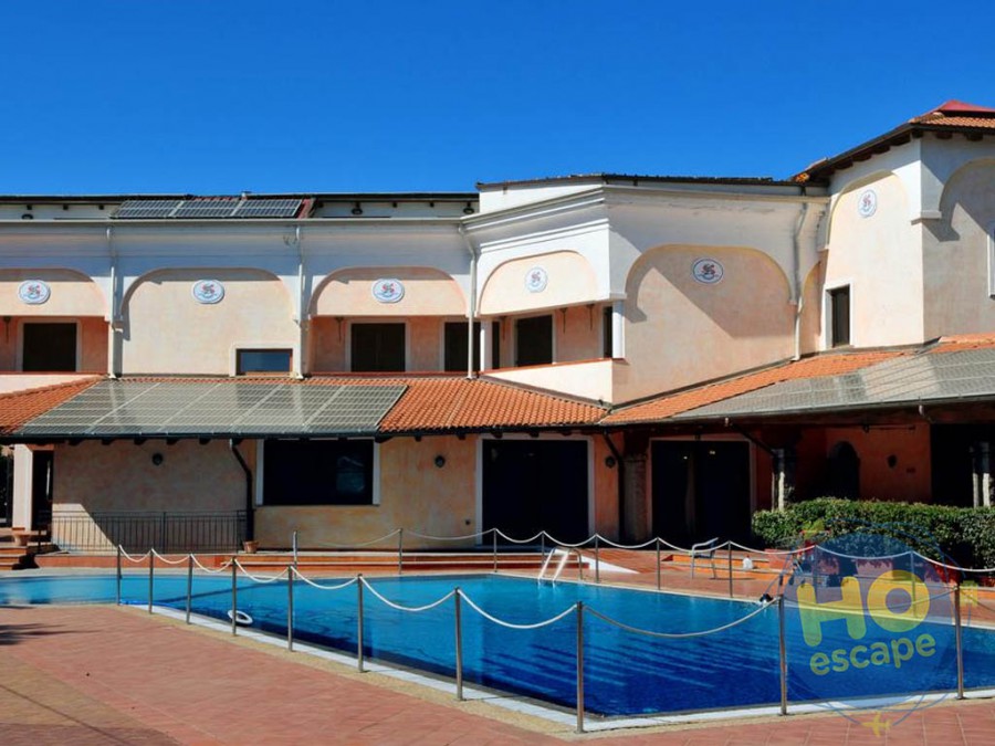 Club Hotel le Rose Piscina per adulti e bambini, con profondità graduale