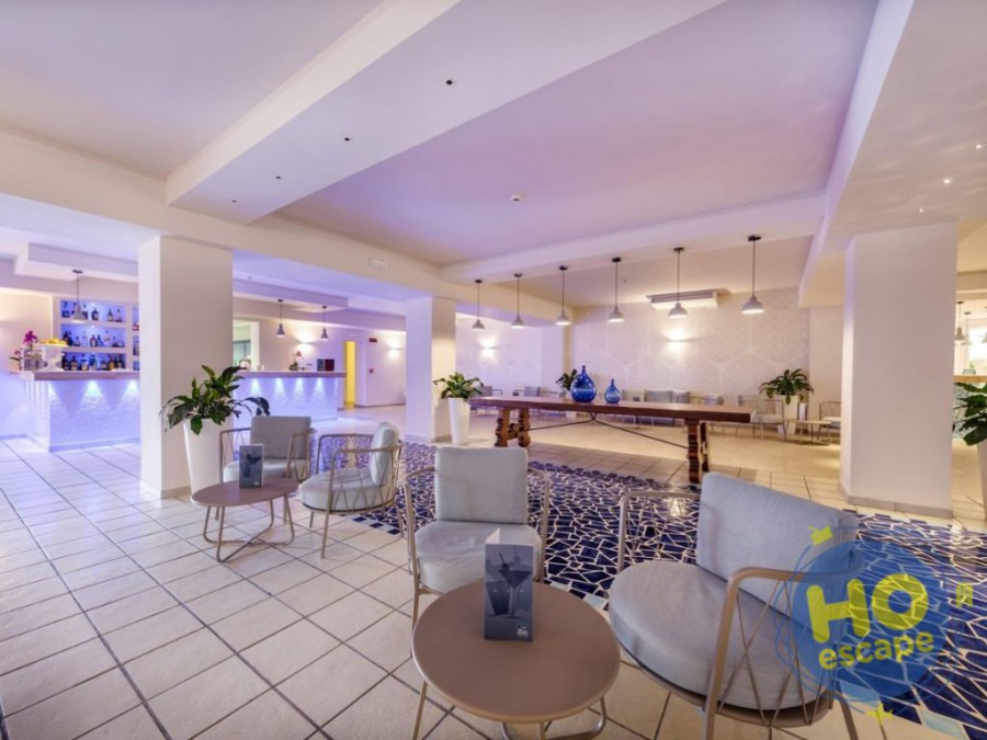 BLU HOTEL LACONIA VILLAGE