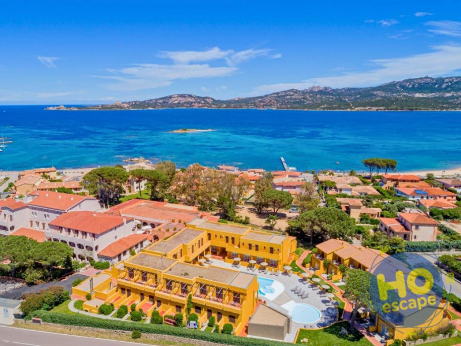 BLU HOTEL LACONIA VILLAGE