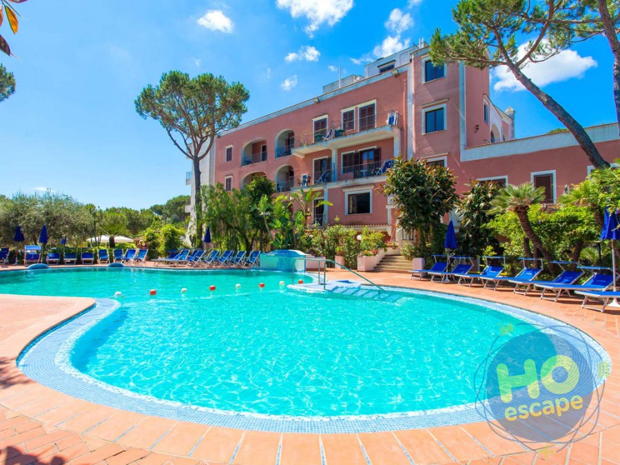 Hotel San Valentino Terme La piscina scoperta