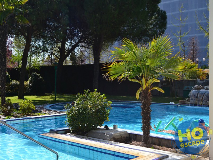 Piscina Esterna Hotel Terme Milano